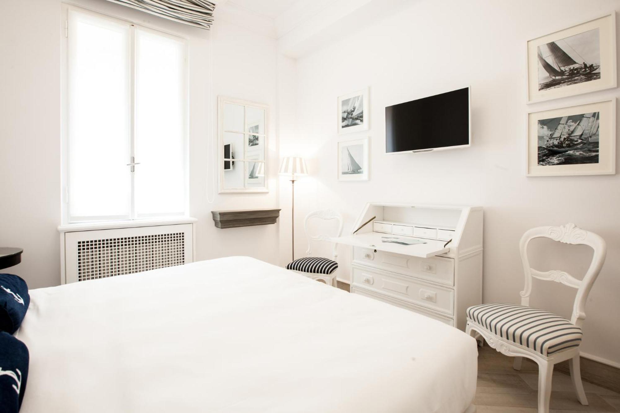 Hotel Marina Charming 4*