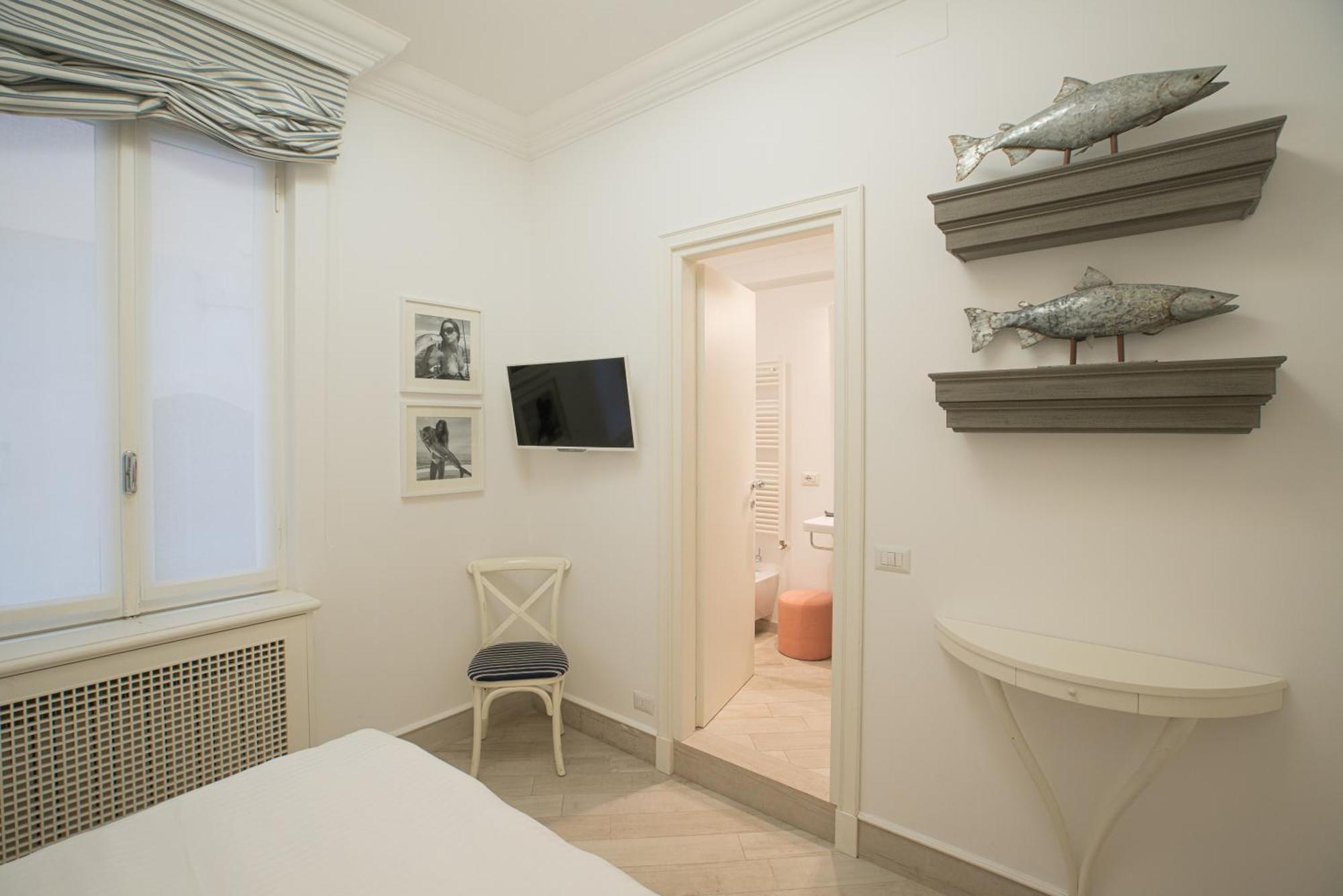 Marina Charming Hotel 4*