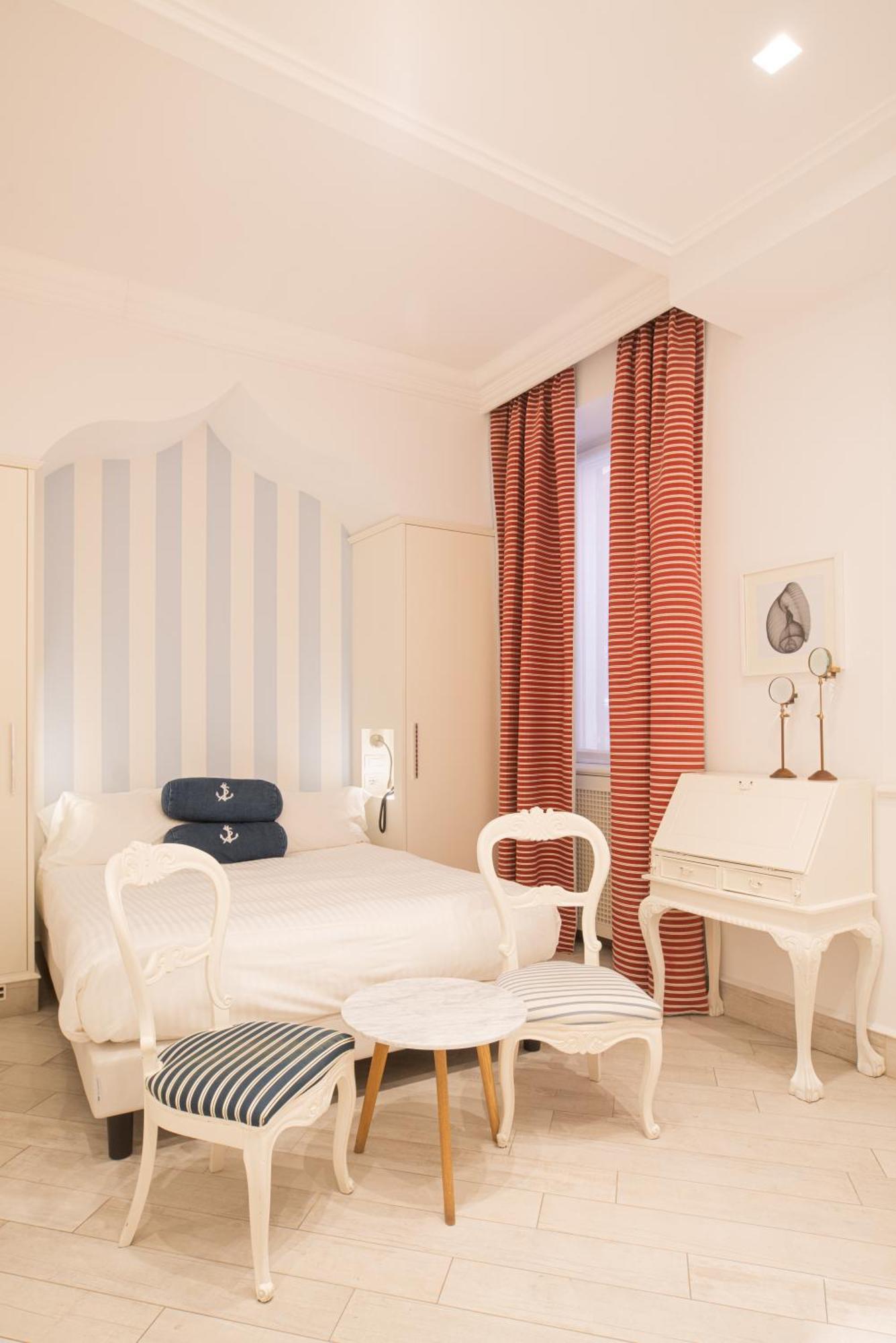 Hotel Marina Charming 4*