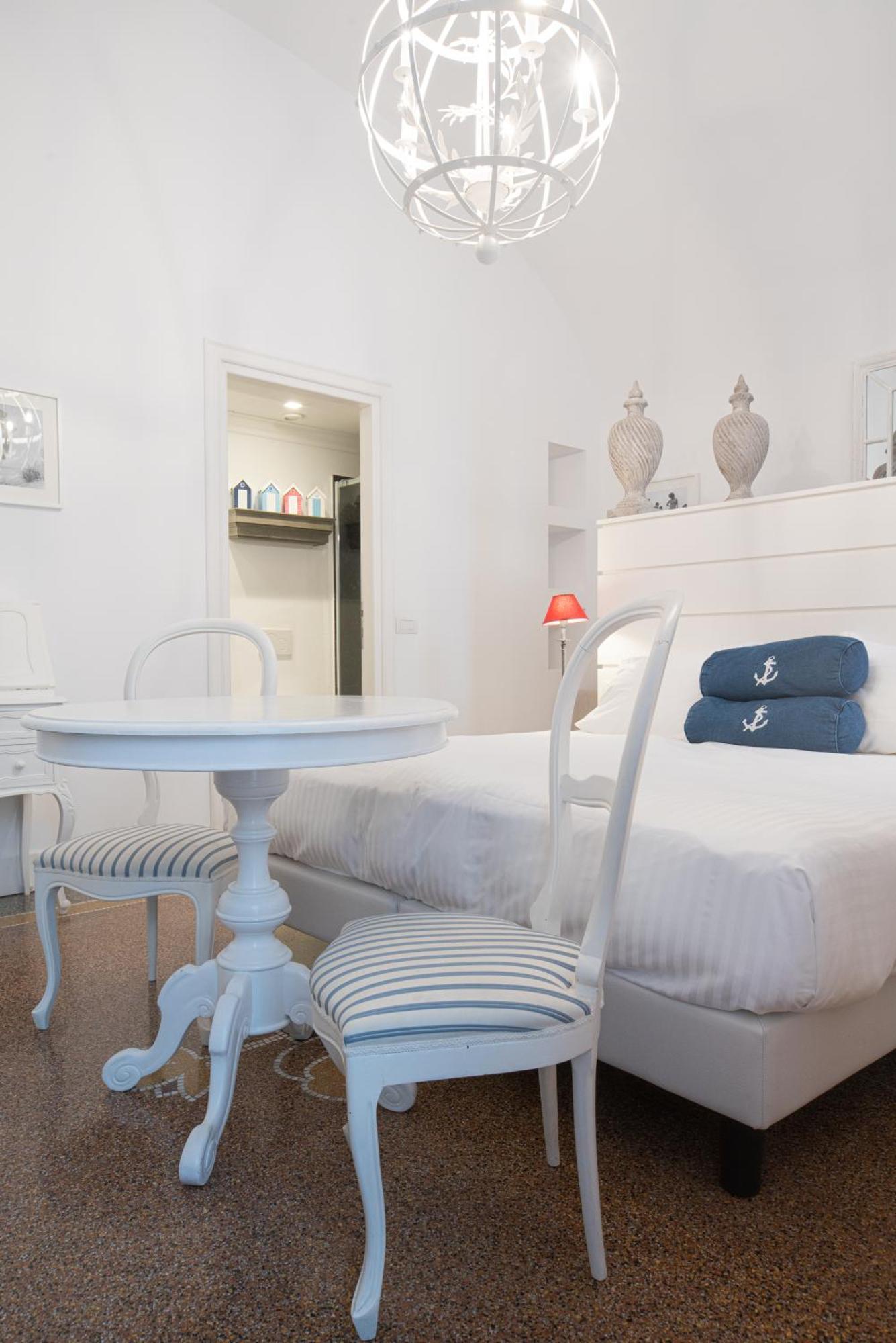 Marina Charming 4* Finale Ligure